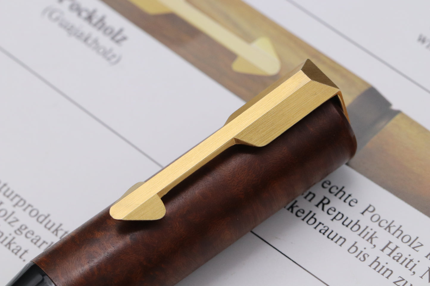 Parker WoodPen Briar Wood Fountain Pen with Special Information Folder