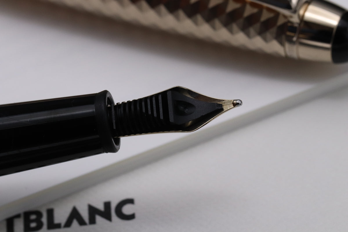 Montblanc Meisterstuck Classique Geometric Dimension Doue Fountain Pen