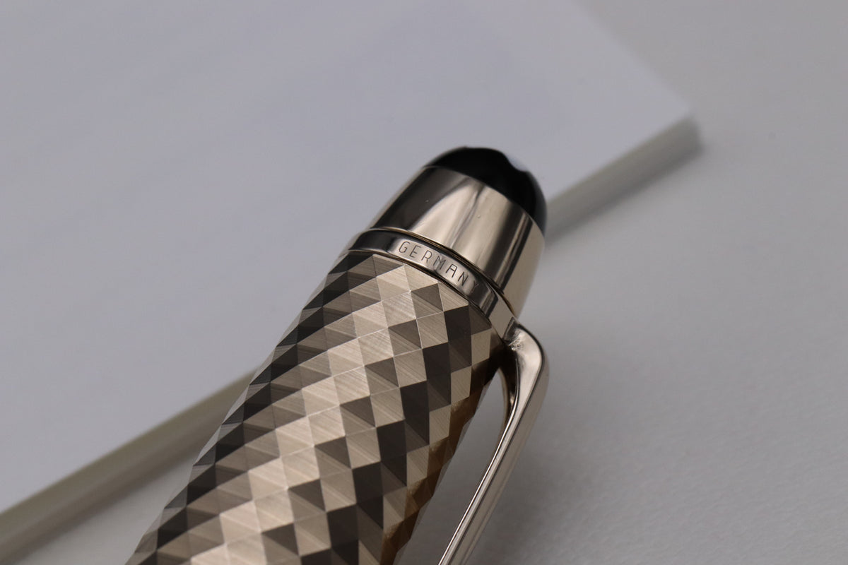 Montblanc Meisterstuck Classique Geometric Dimension Doue Fountain Pen