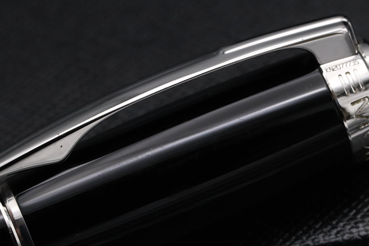 Montblanc Starwalker Platinum Resin Fountain Pen