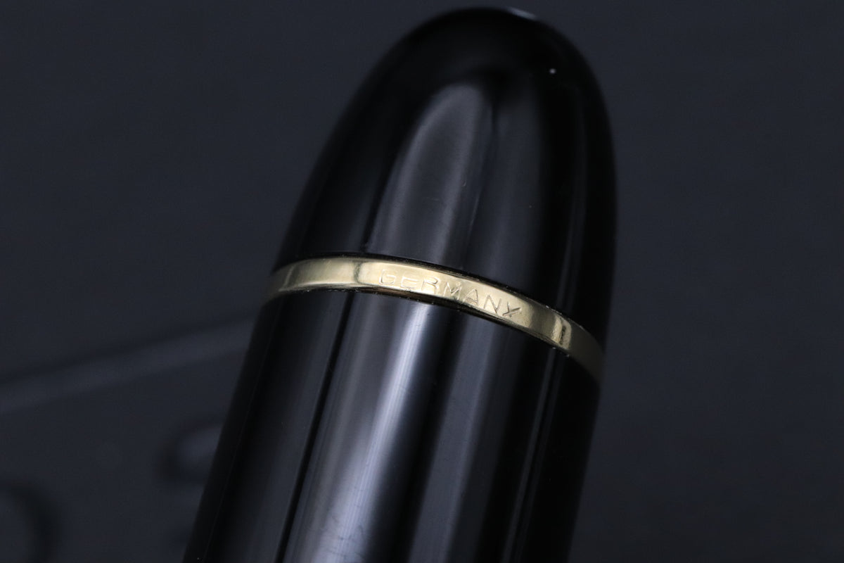 Montblanc Meisterstuck 149 Gold-Coated Fountain Pen - 1990 - Broad Nib