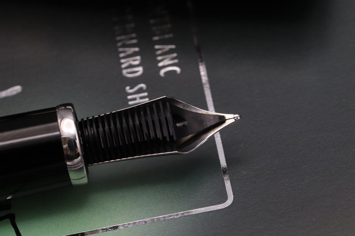 Montblanc Writers Edition George Bernard Shaw Fountain Pen - OM Nib