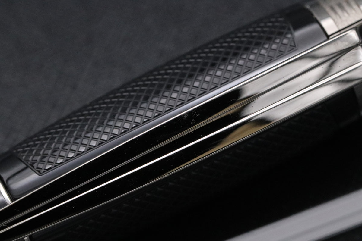 Montblanc Starwalker Extreme Rollerball / Fineliner Pen