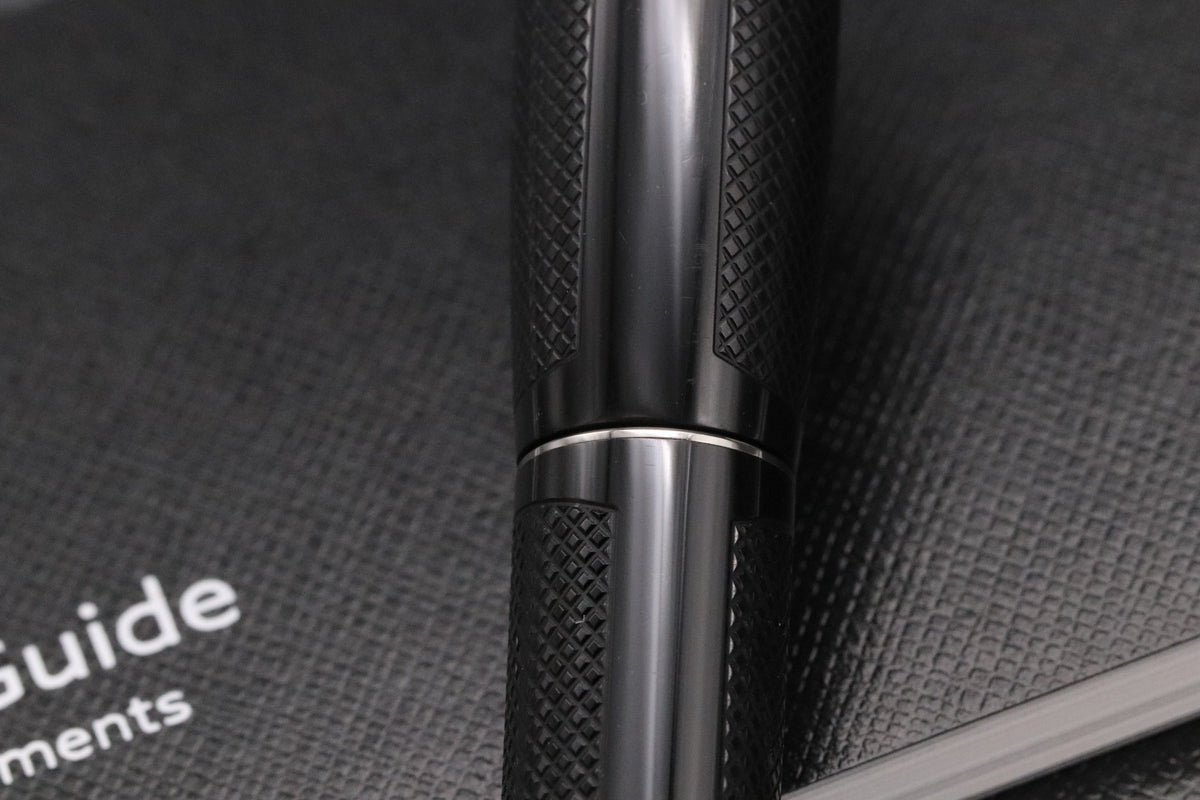 Montblanc Starwalker Extreme Rollerball / Fineliner Pen
