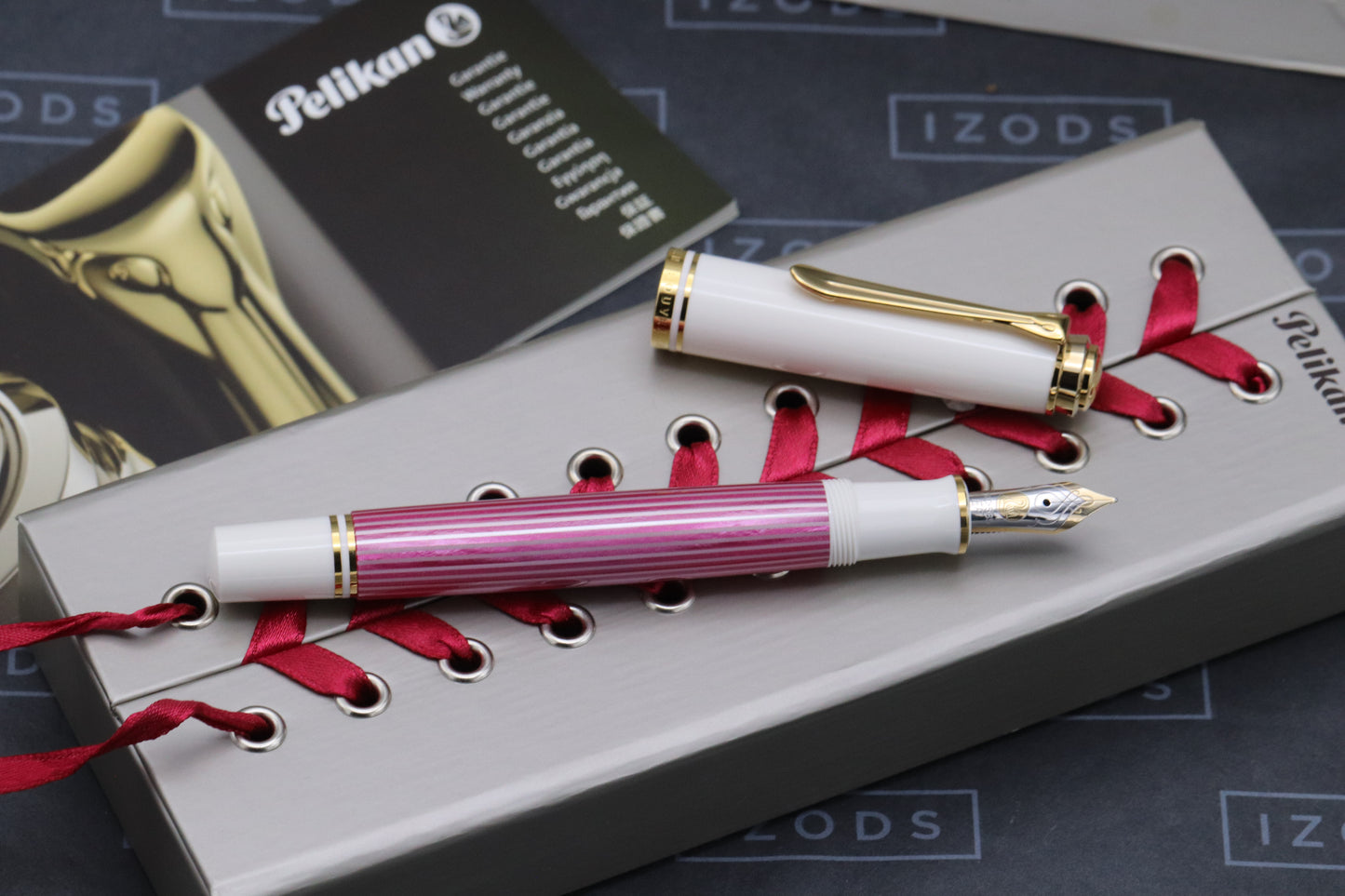 Pelikan Souveran M600 Pink White Fountain Pen - UNUSED - EF Nib