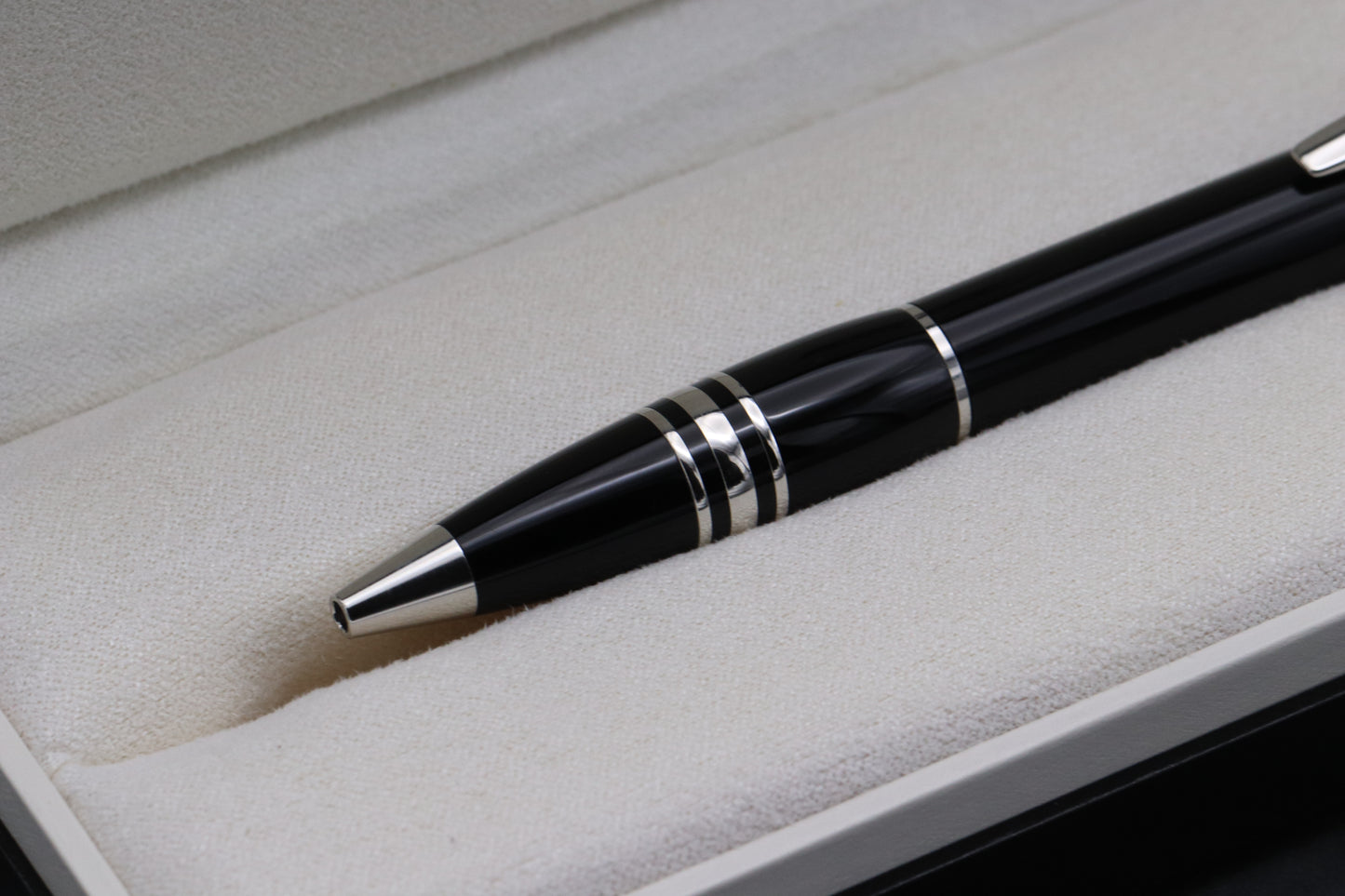 Montblanc Starwalker Platinum Resin Ballpoint Pen - UNUSED