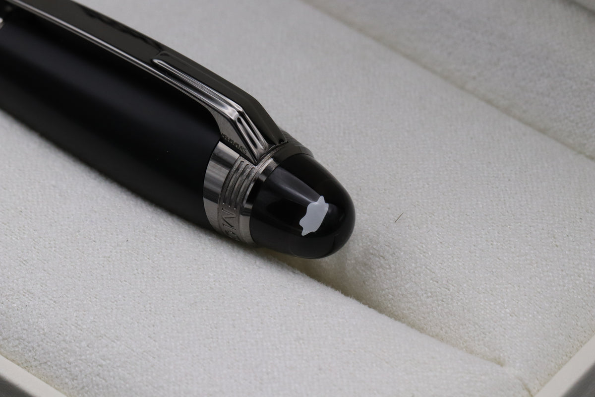 Montblanc Starwalker Ultra Black Fountain Pen