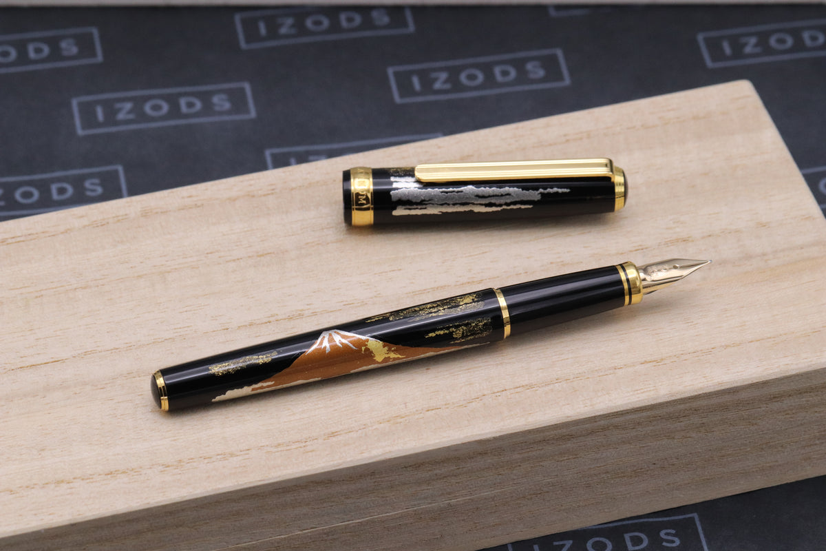 Platinum Kanazawa-Haku Mt. Fuji Fountain Pen