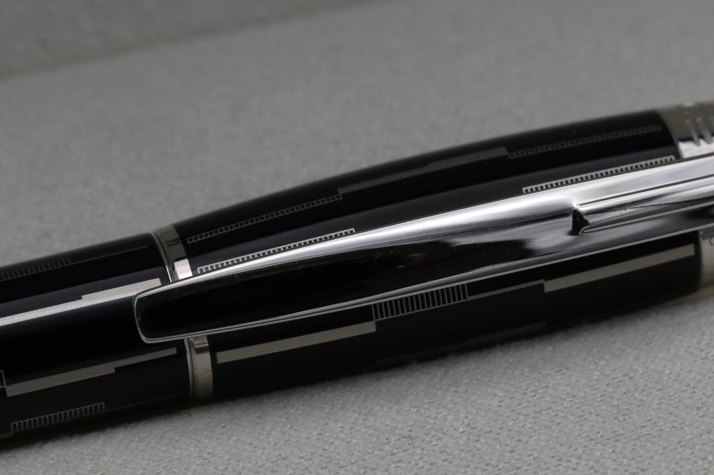 Montblanc Starwalker Black Mystery Rollerball / Fineliner Pen