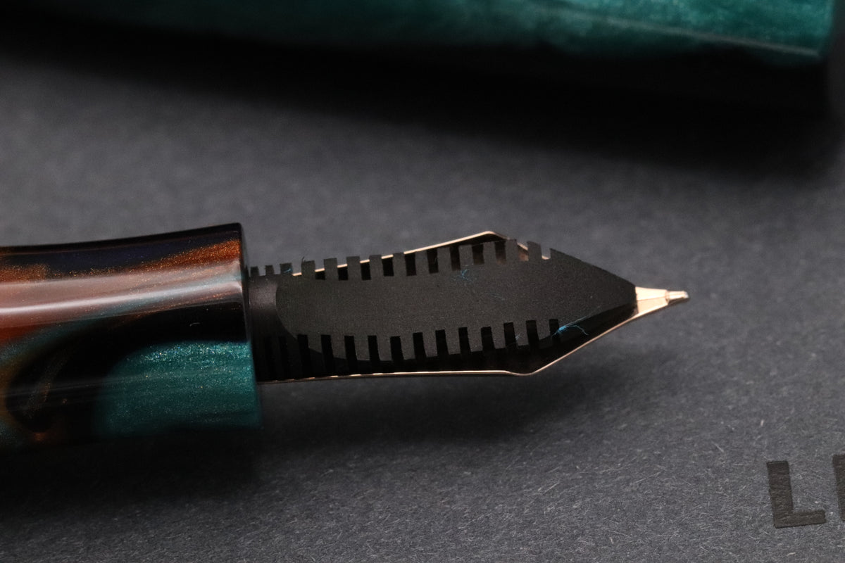 Leonardo Supernova Bohemian Twilight LE Rose Gold Fountain Pen