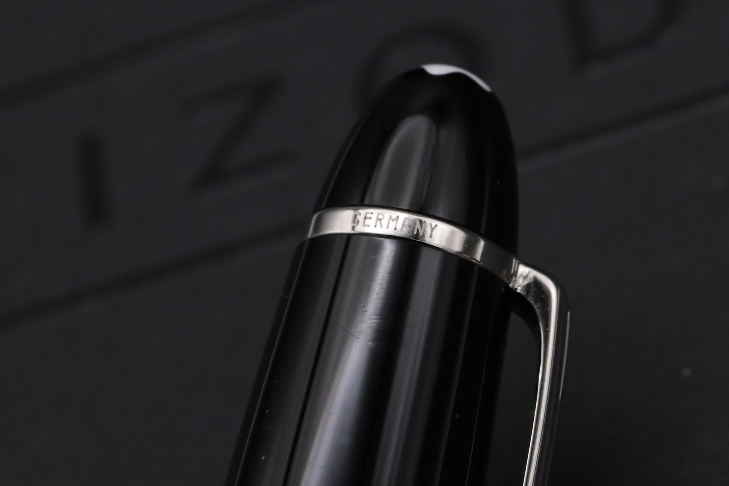 Montblanc Meisterstuck 146 LeGrand Platinum-Coated Fountain Pen