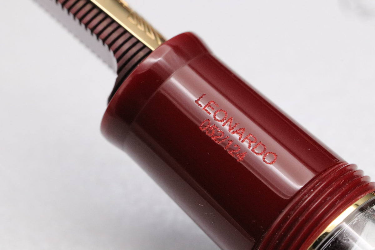 Leonardo Dodici Guilloche Burgundy LE124 Fountain Pen - #8 Fine Nib - DIPPED