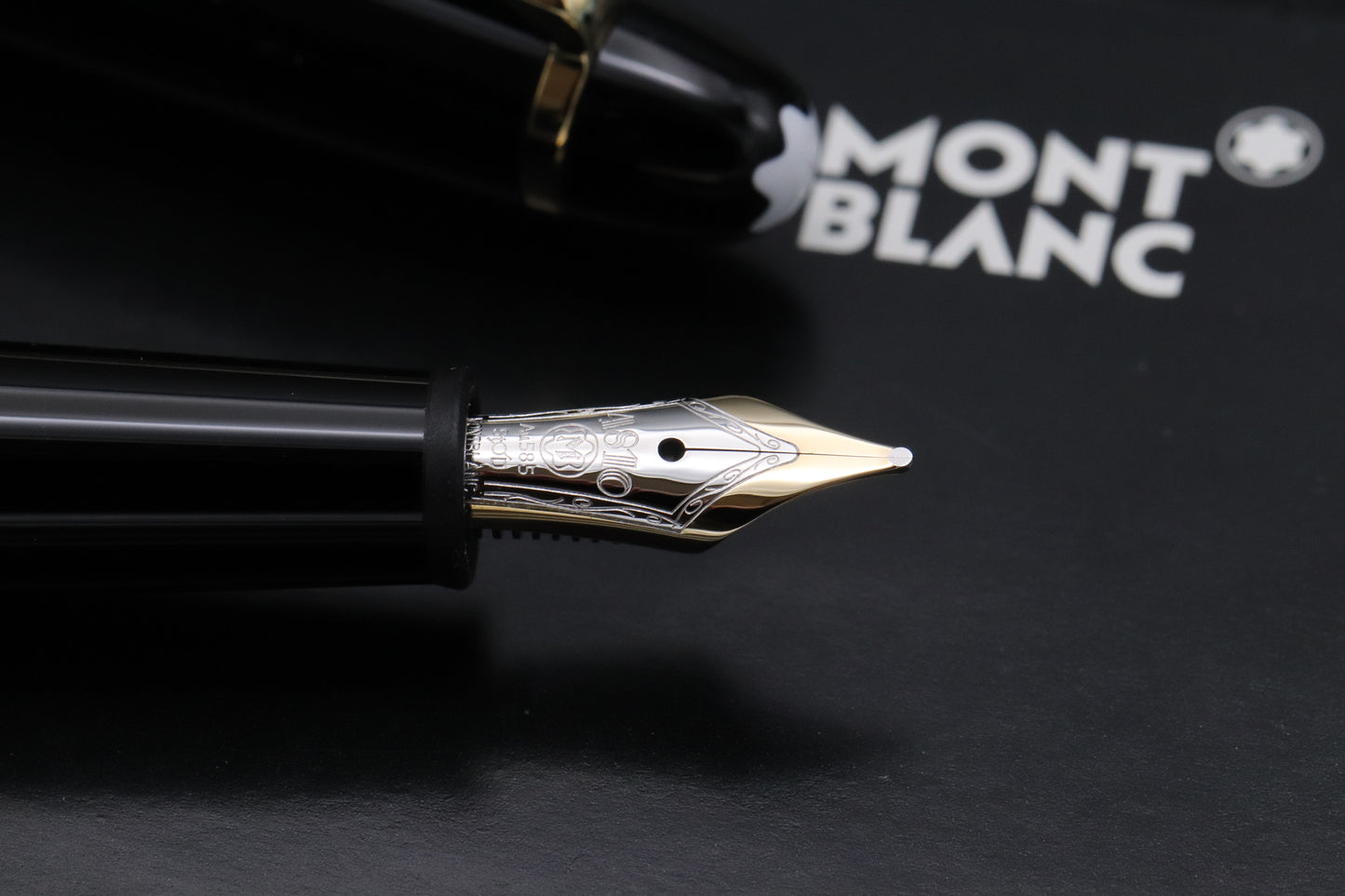 Montblanc Meisterstuck 145 Classique Gold Coated Fountain Pen - UNUSED - M NIB