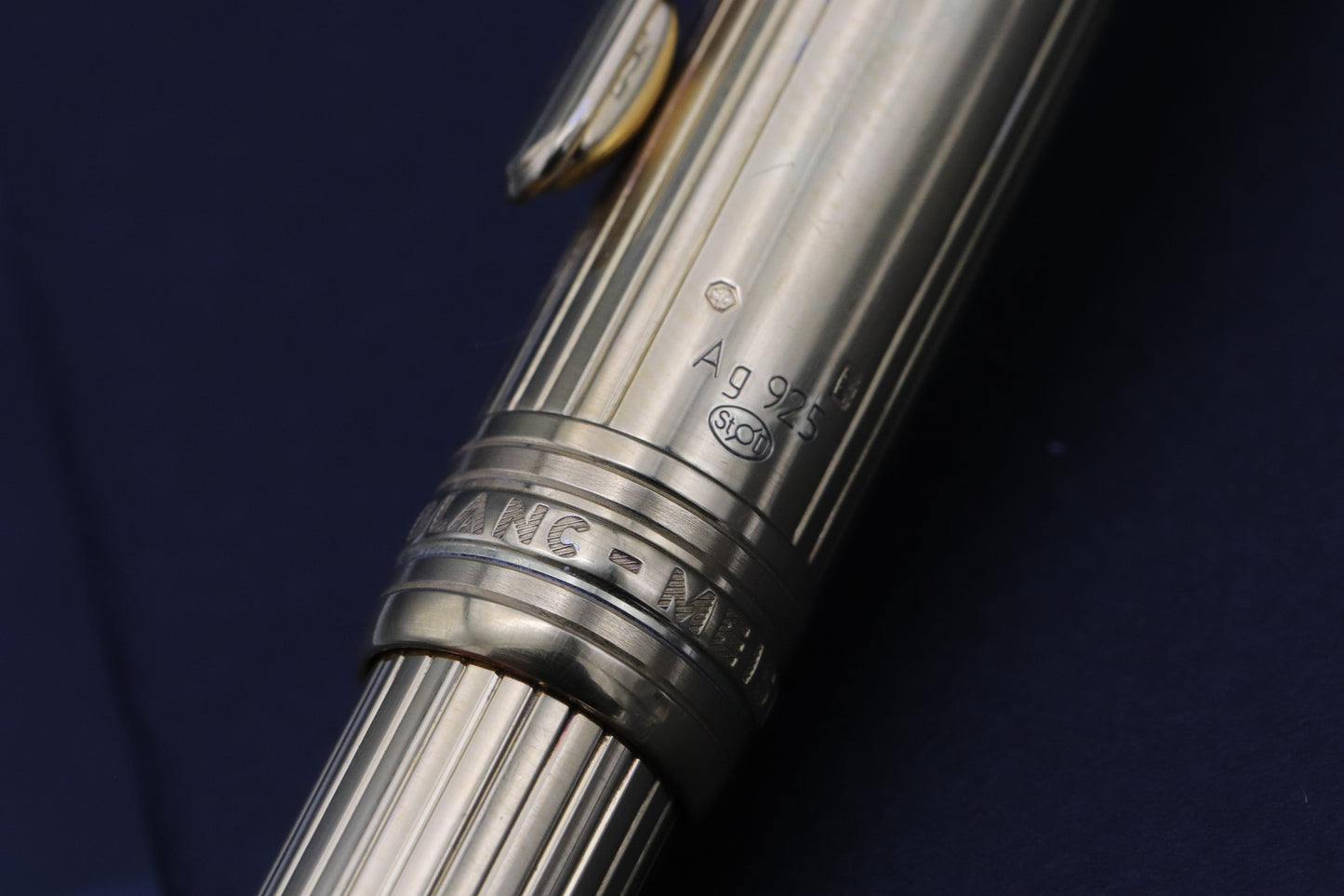 Montblanc Meisterstück 163 Classique Vermeil Pinstripe Rollerball Pen