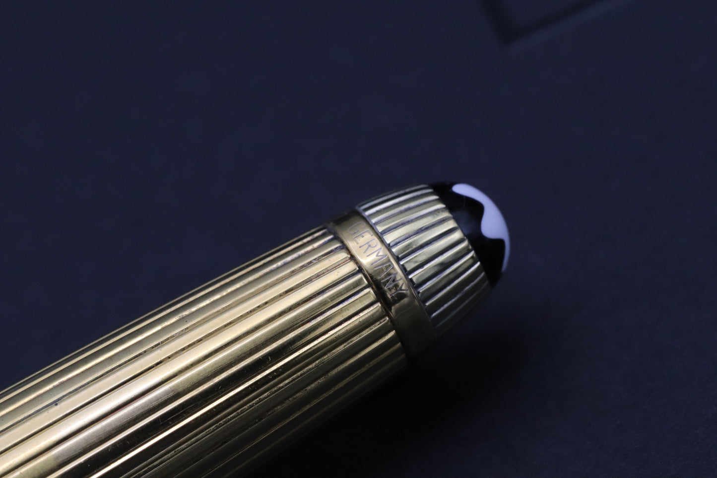 Montblanc Meisterstück 163 Classique Vermeil Pinstripe Rollerball Pen