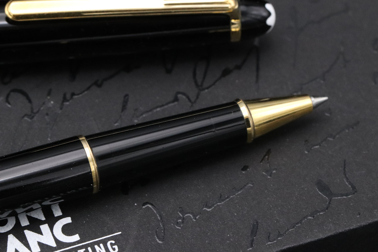 Montblanc Meisterstuck 163 Classique Gold-Coated Rollerball / Fineliner Pen