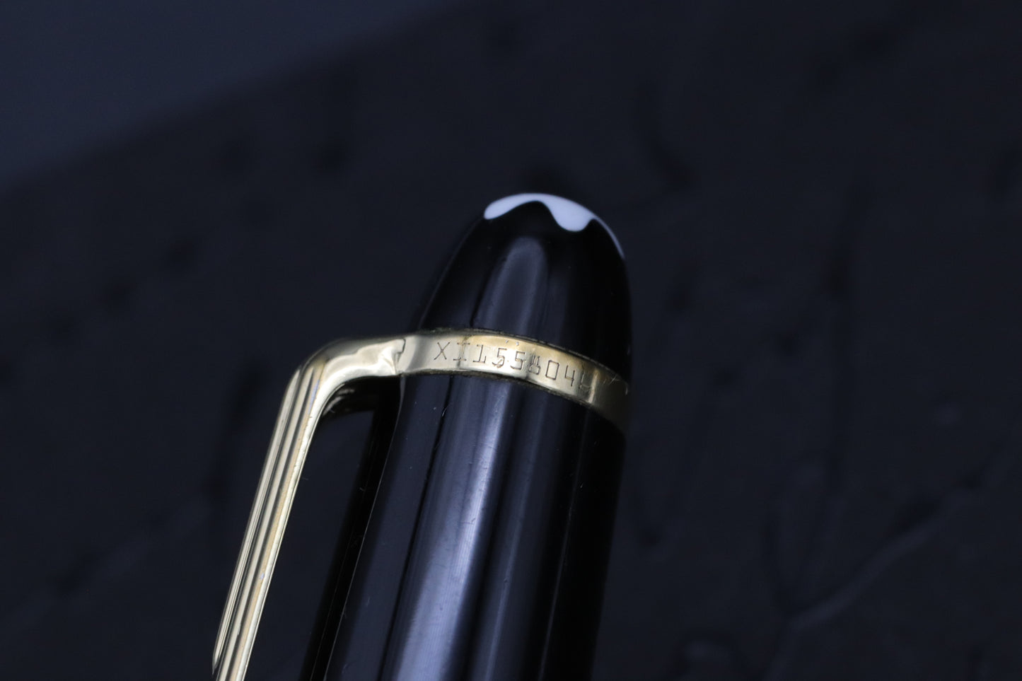 Montblanc Meisterstuck 163 Classique Gold-Coated Rollerball / Fineliner Pen