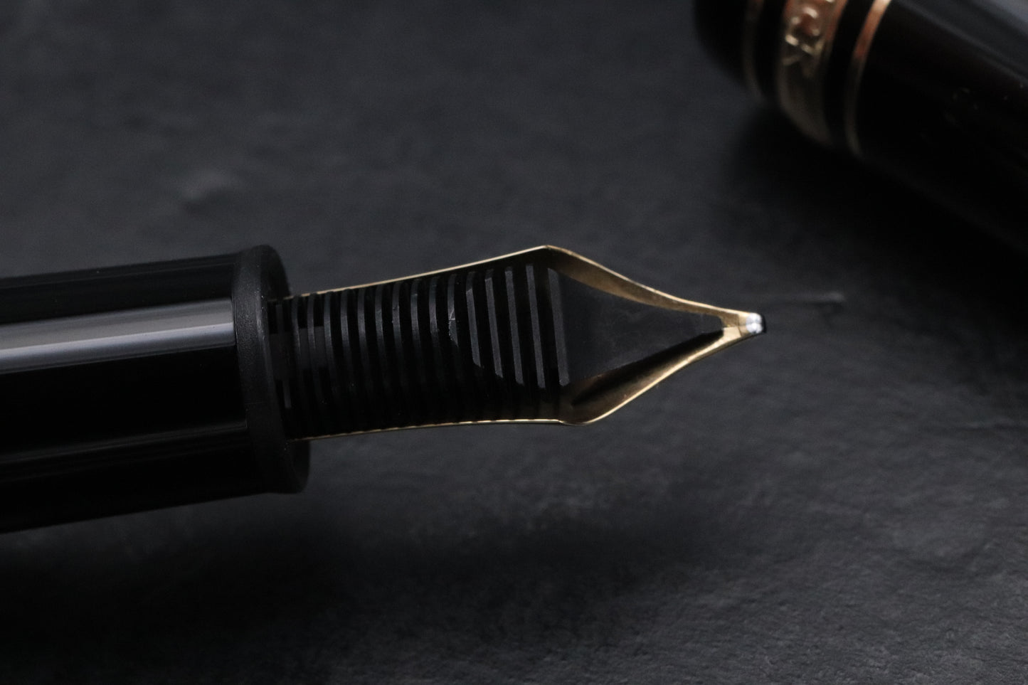 Montblanc Meisterstuck 146 LeGrand Gold-Coated Fountain Pen - Broad Nib - UNUSED