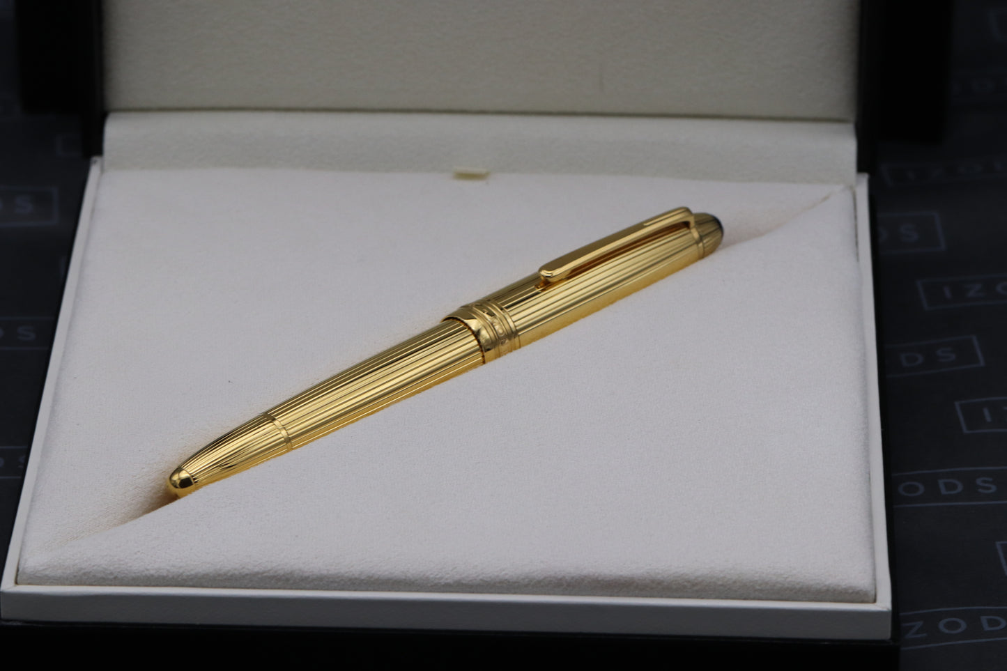 Montblanc Meisterstück 146 LeGrand Vermeil Pinstripe Fountain Pen