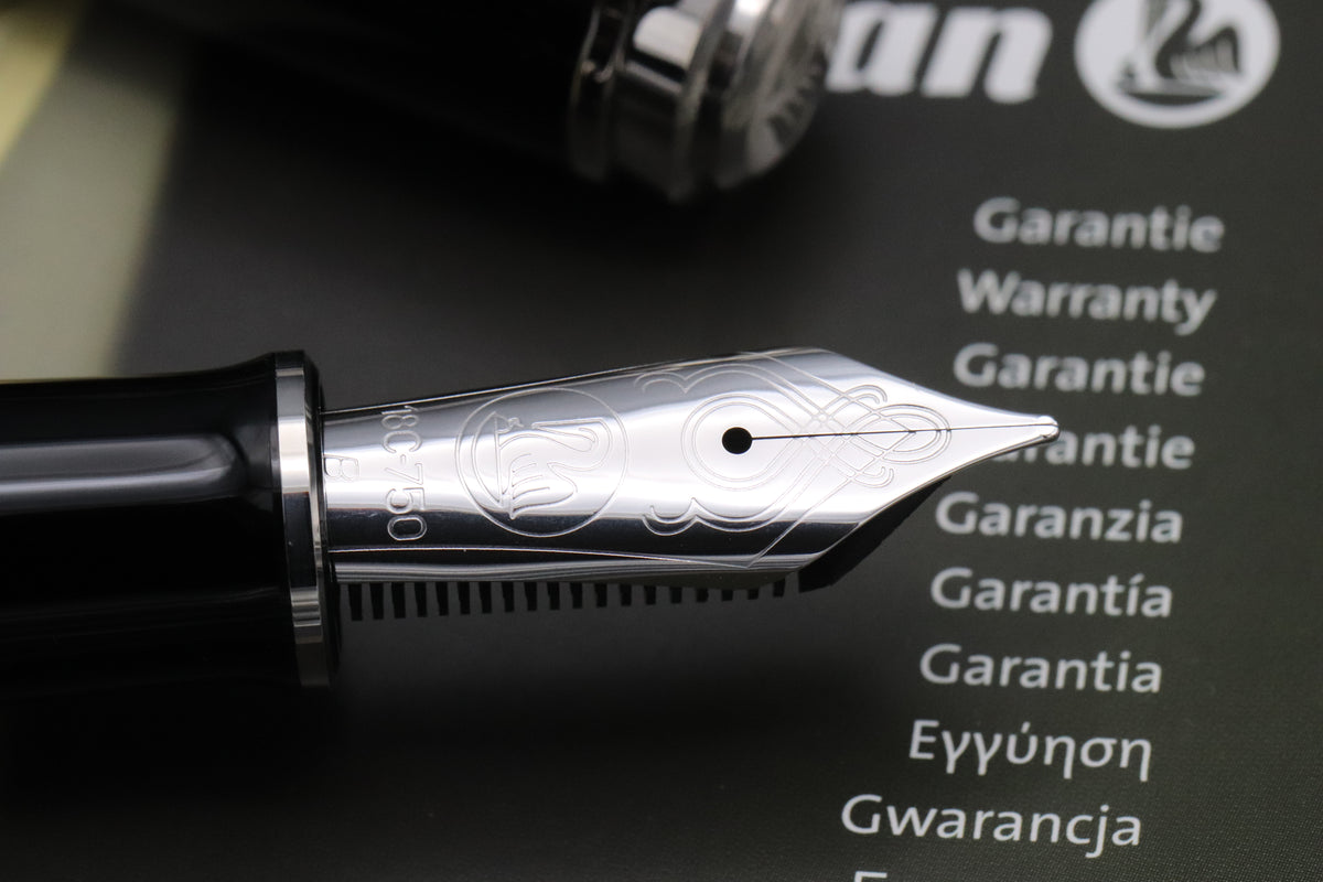 Pelikan Souveran M1005 Stresemann Fountain Pen - UNUSED - B Nib