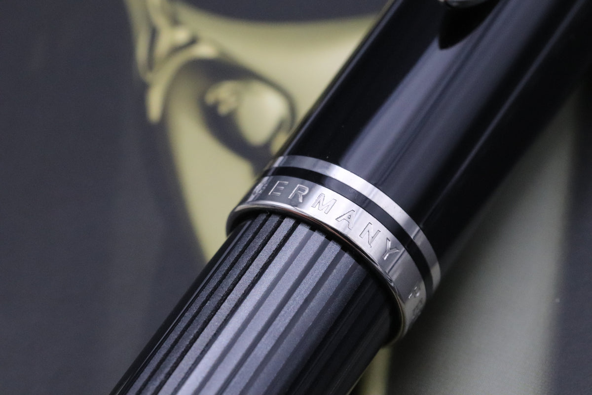 Pelikan Souveran M1005 Stresemann Fountain Pen - UNUSED - B Nib
