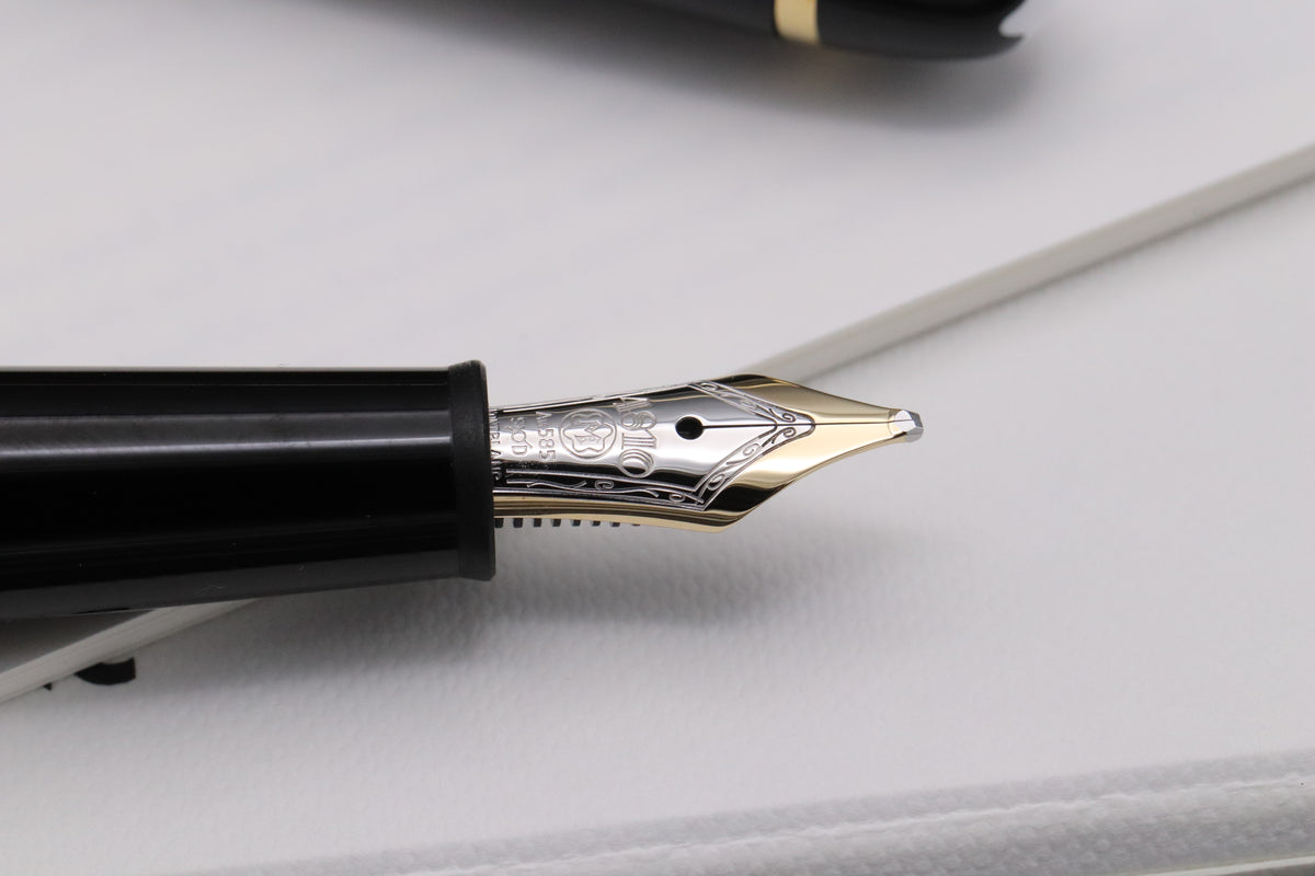 Montblanc Meisterstuck 145 Classique Gold Coated Fountain Pen - OB Nib