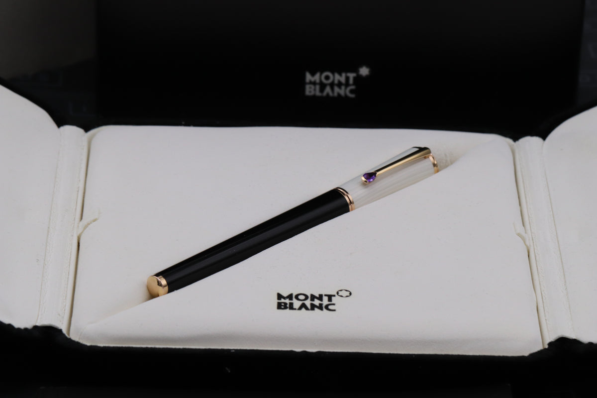 Montblanc La Donna Ingrid Bergman Fountain Pen - Oblique Broad Nib