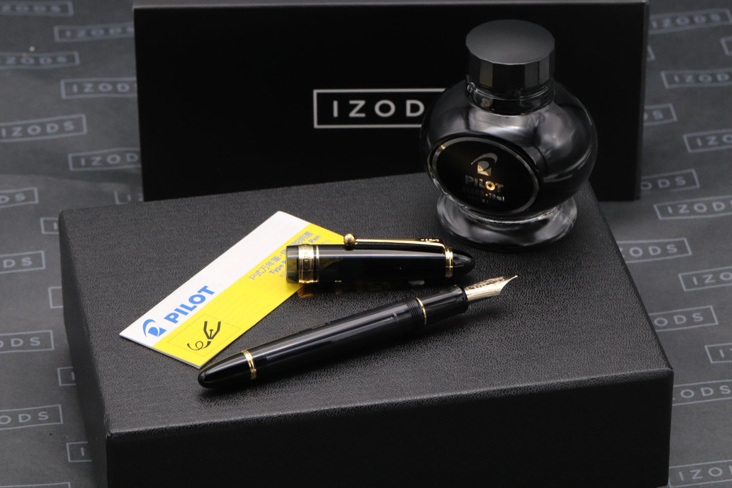 Pilot Custom 823 Smoke Fountain Pen - UNUSED