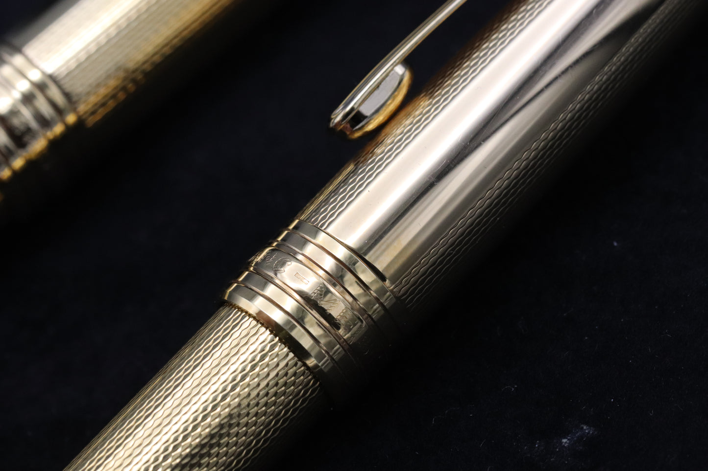 Montblanc Meisterstuck 144 / 164 Classique Gold Barley Fountain Pen and Ballpoint Pen Set