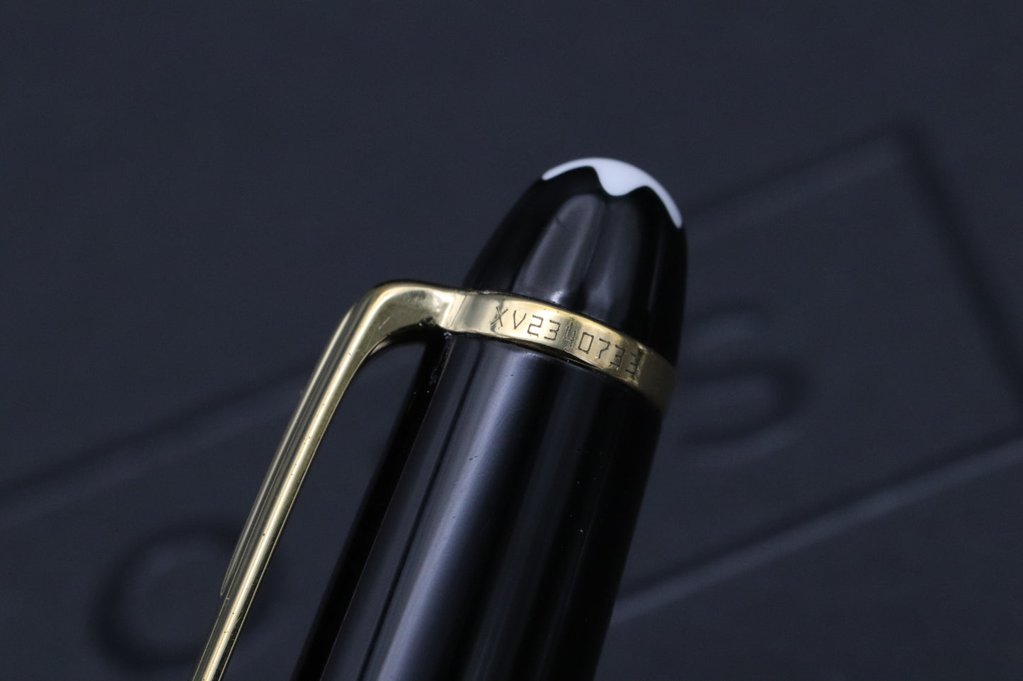 Montblanc Meisterstück 164 Classique Gold-Coated Ballpoint Pen