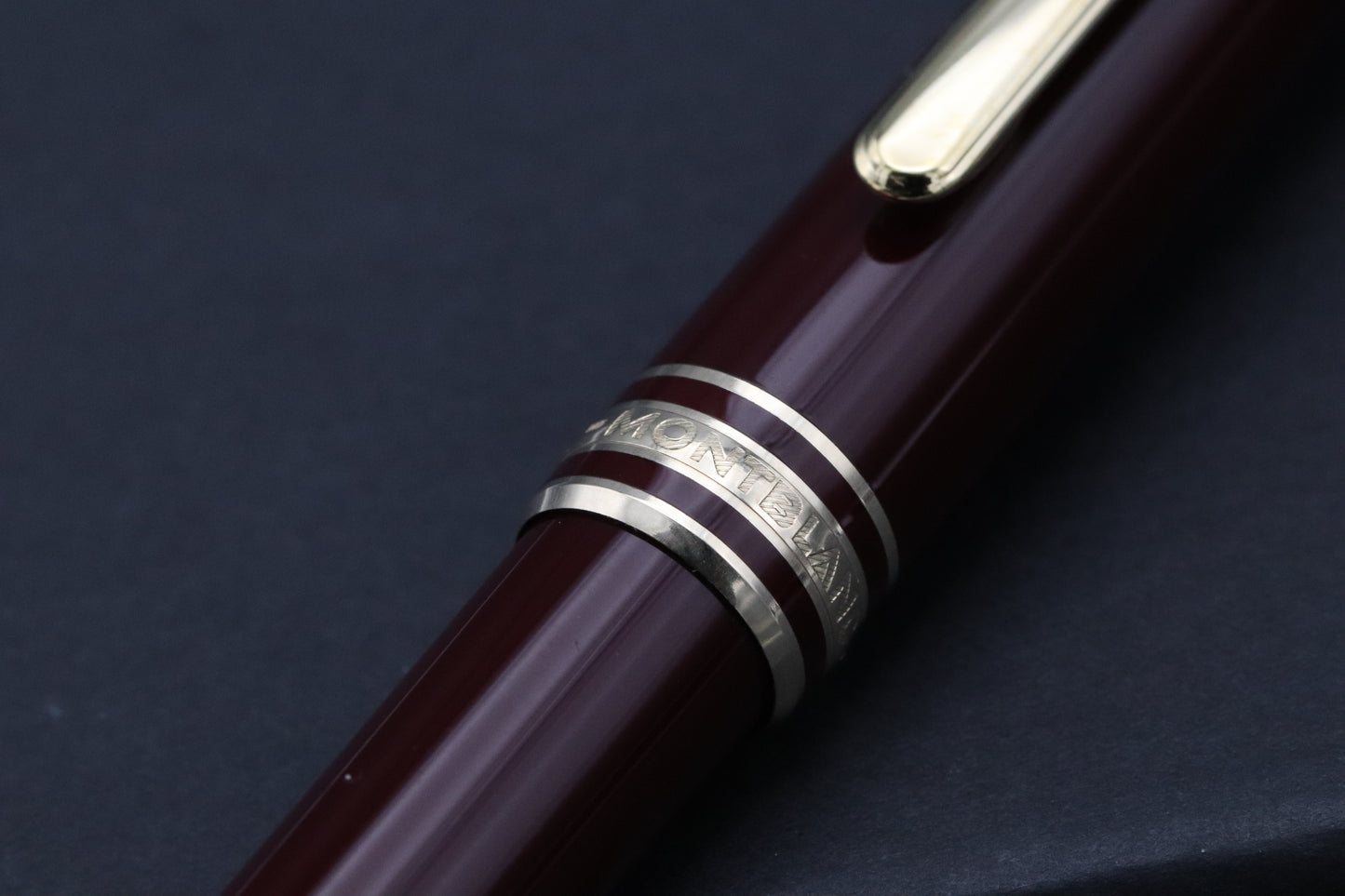 Montblanc Meisterstuck 164 Classique Bordeaux Ballpoint Pen