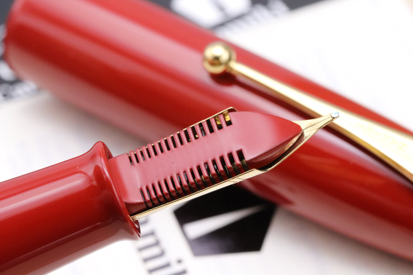 Namiki Emperor Vermilion Urushi Fountain Pen - Broad CI Mottishaw Nib