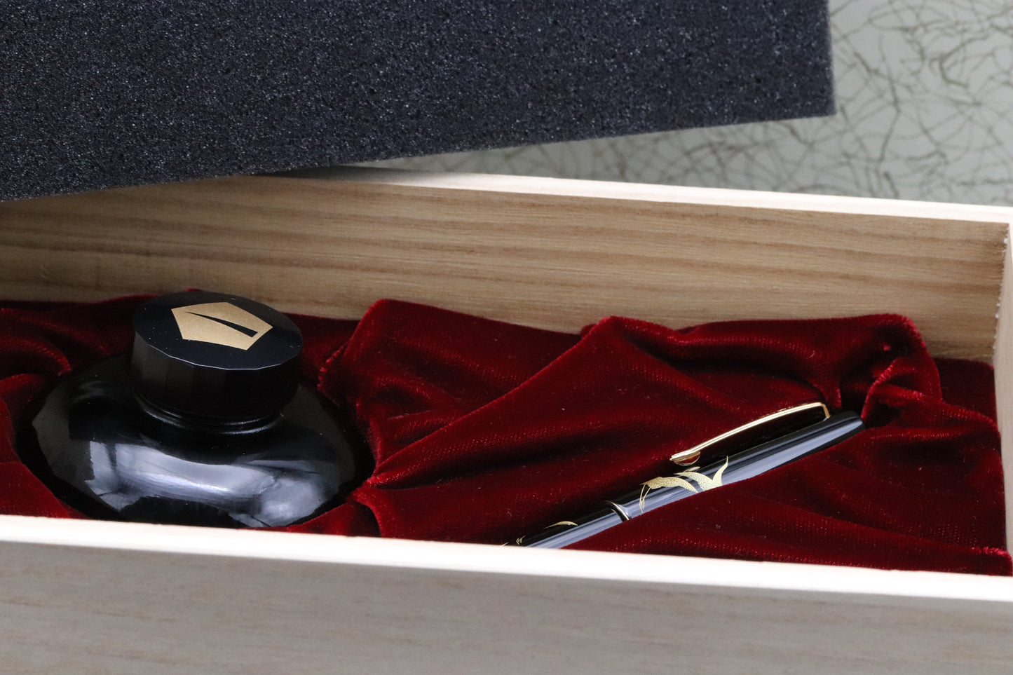 Namiki Chinkin Crane Urushi Fountain Pen - UNUSED