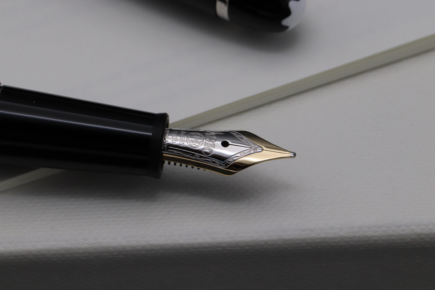 Montblanc Meisterstuck Classique Platinum Coated Fountain Pen - Fine CI Nib