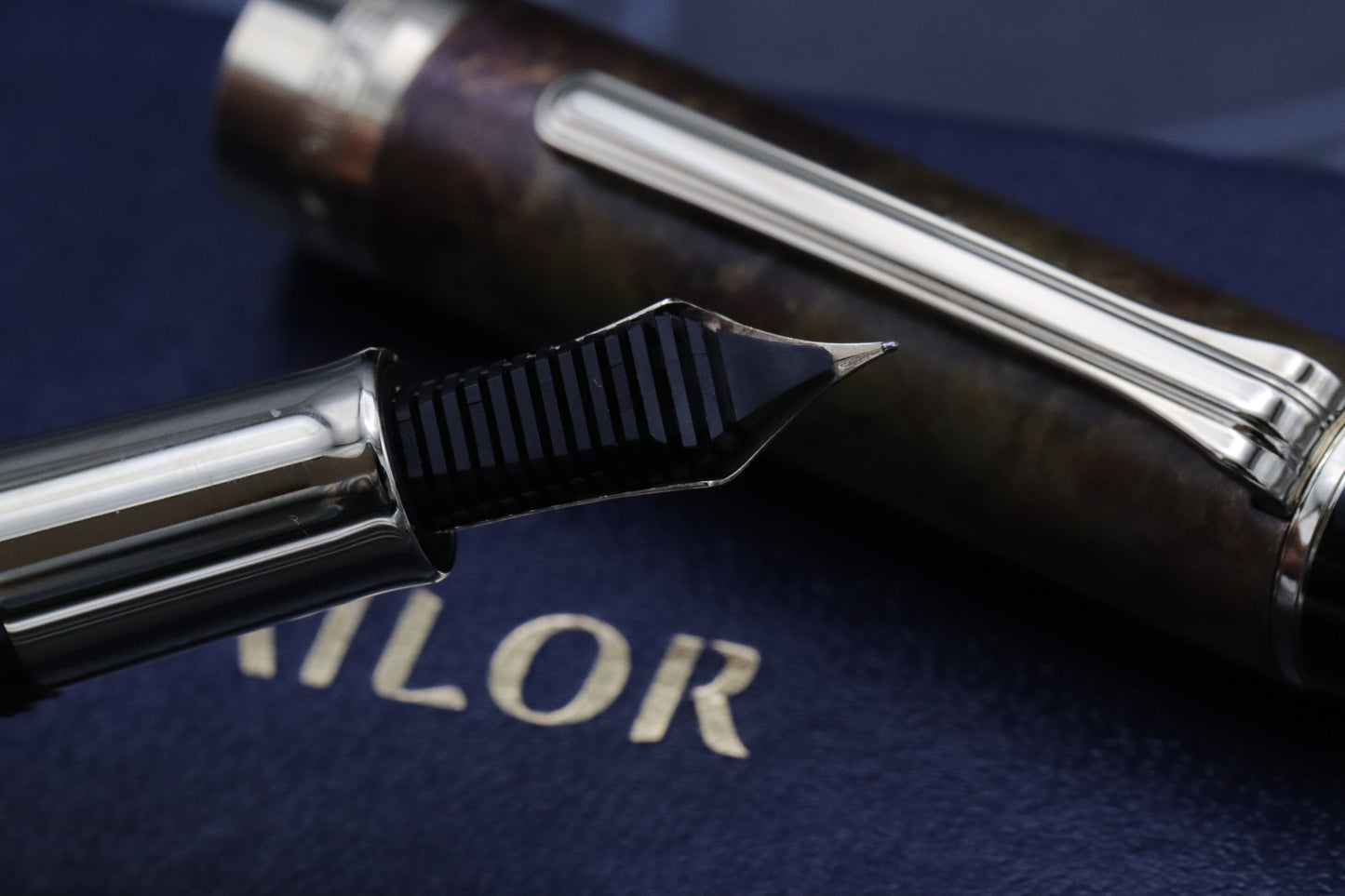 Sailor CYLINT Gold Patina Fountain Pen