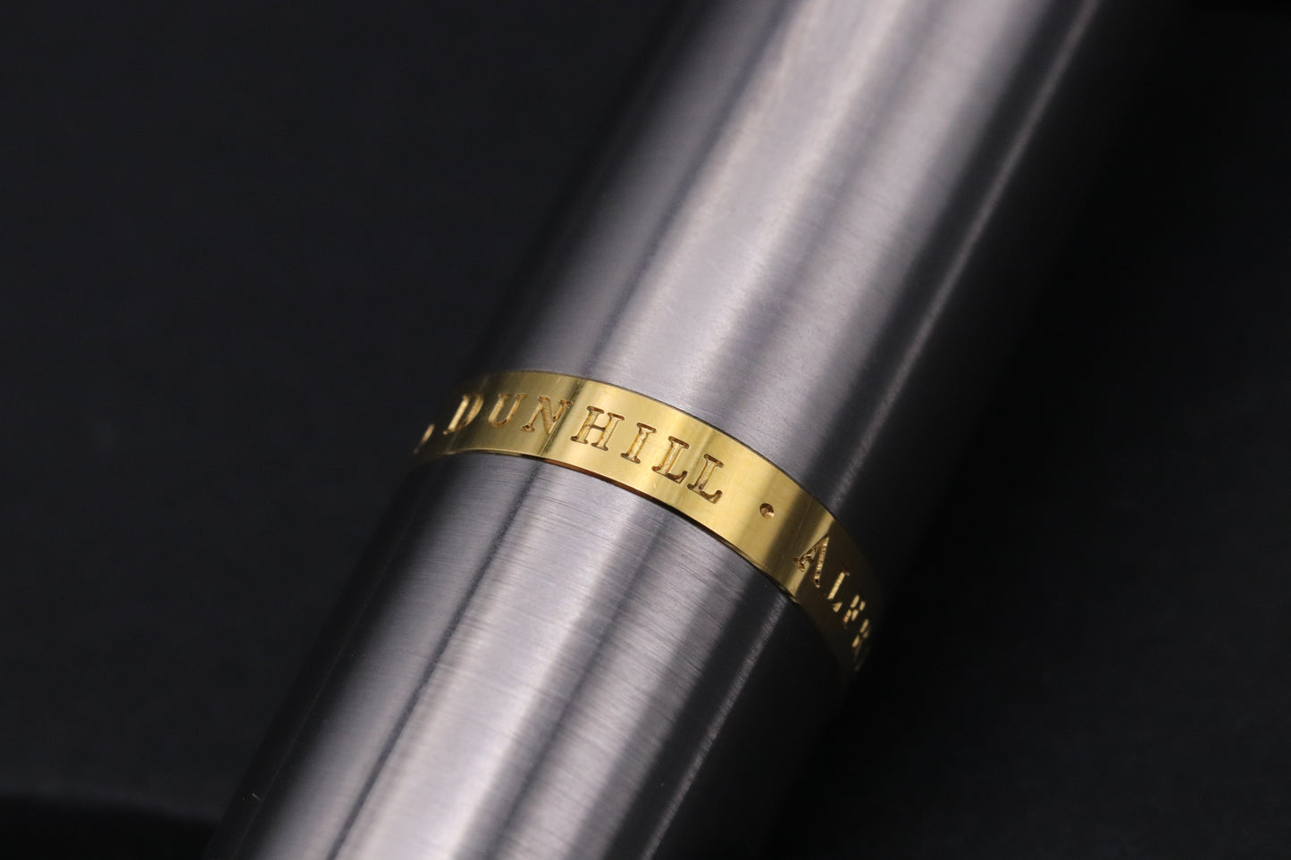Dunhill AD2000 Steel Gold Fountain Pen