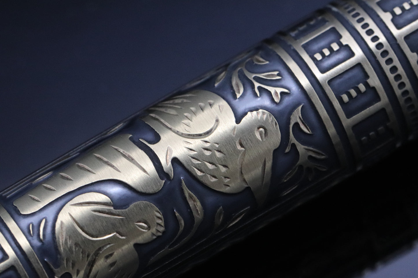 Pelikan Souveran M700 Toledo Fountain Pen - EF Nib