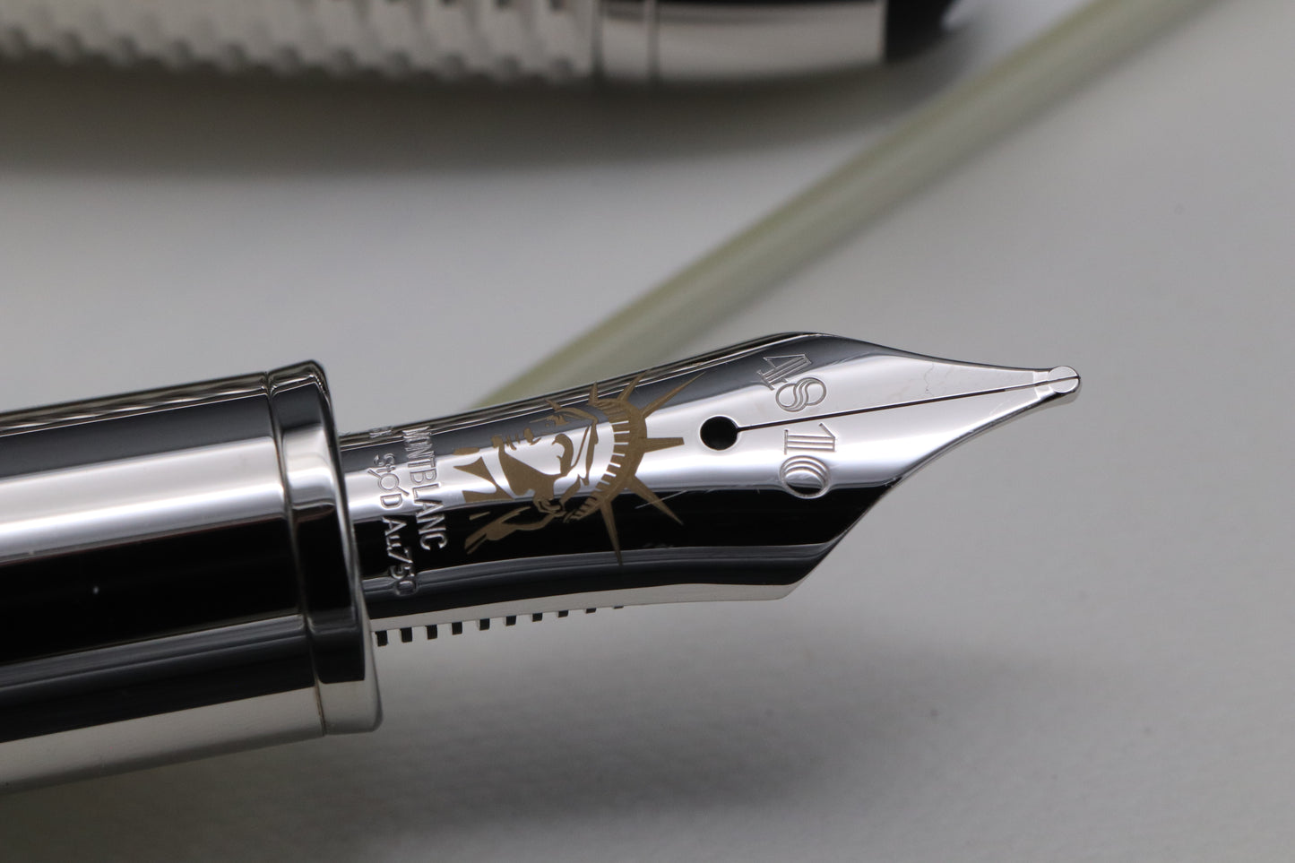 Montblanc Meisterstuck LeGrand Geometry New York LE25 Fountain Pen - UNUSED