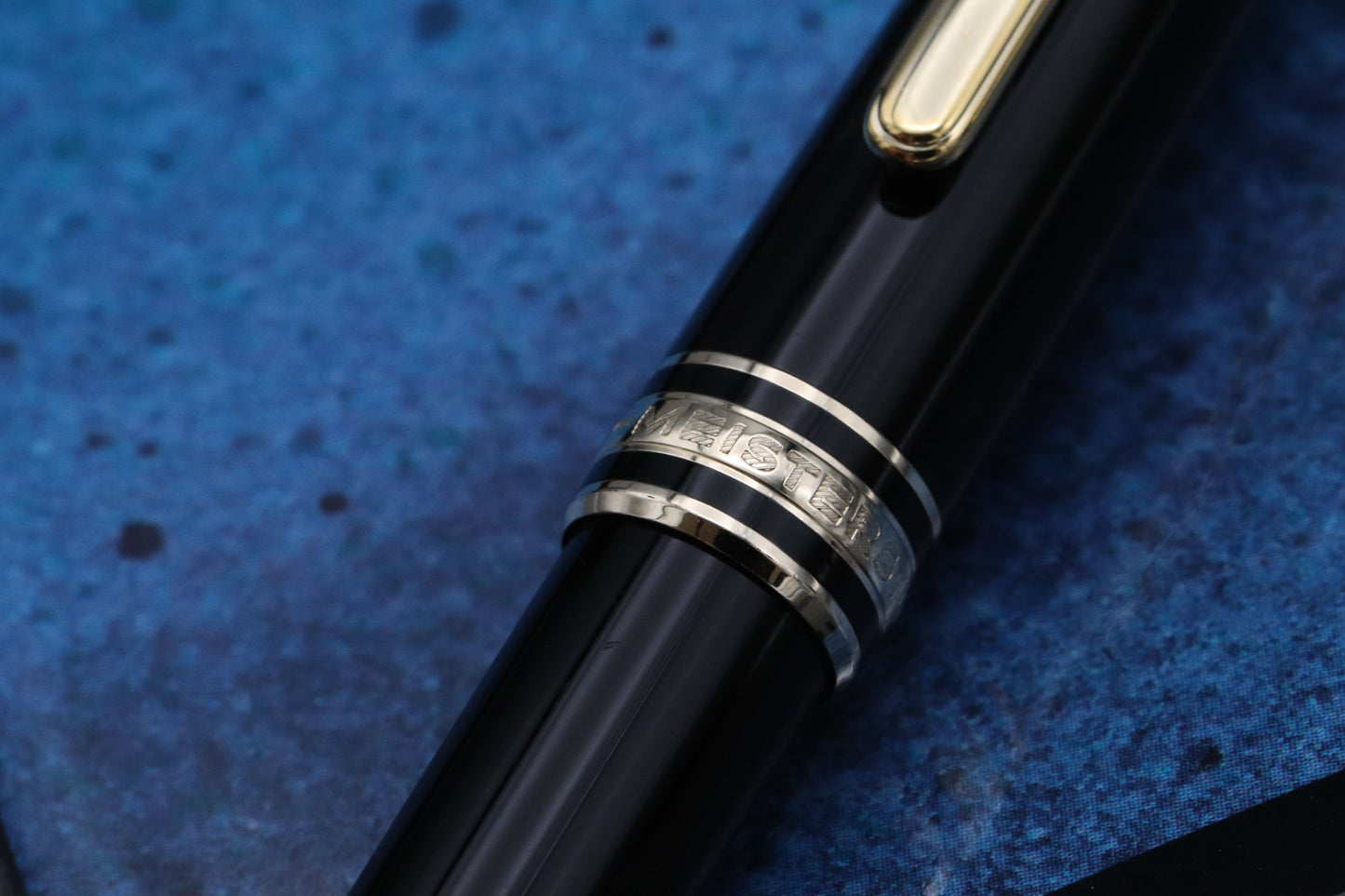 Montblanc Meisterstück 164 Classique Gold-Coated Ballpoint Pen