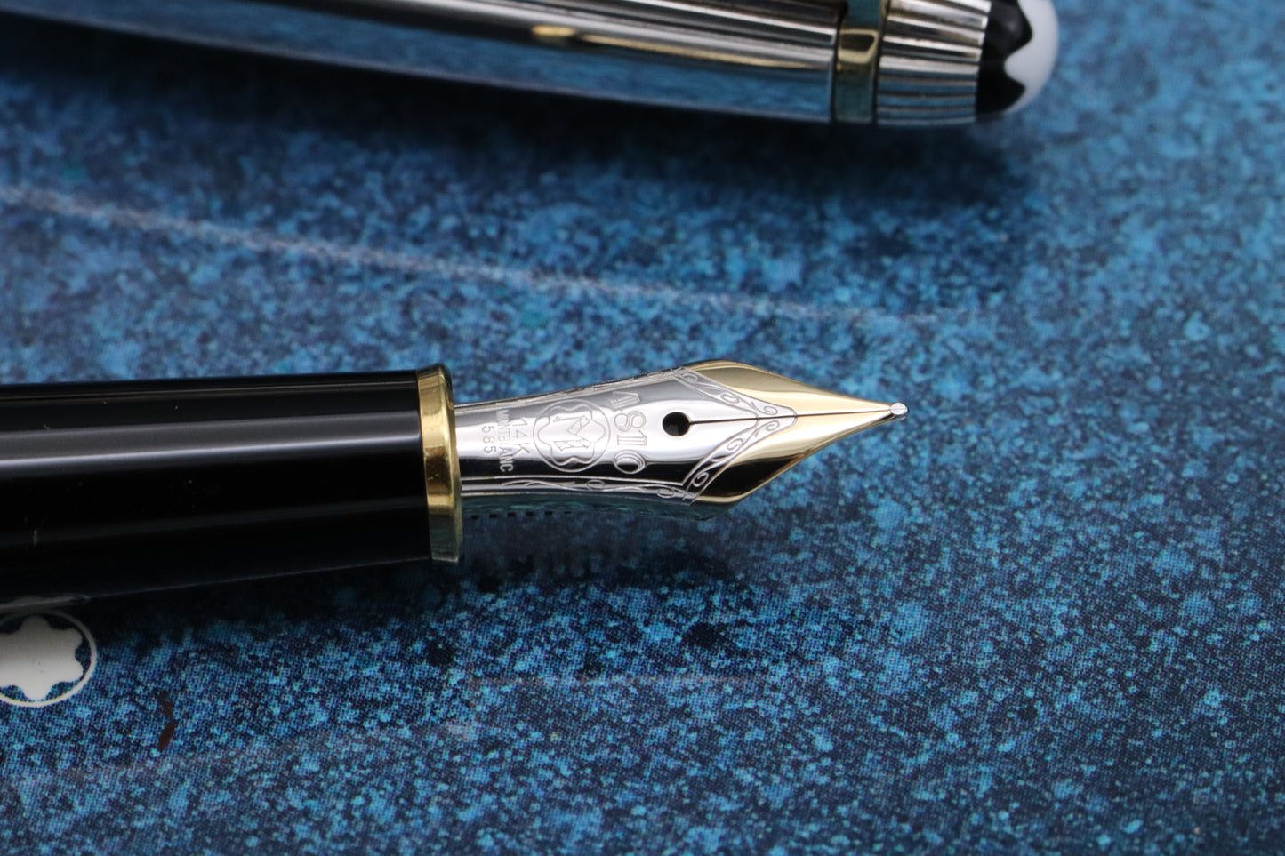 Montblanc Meisterstuck 144 Classique AG925 Pinstripe Doue Fountain Pen