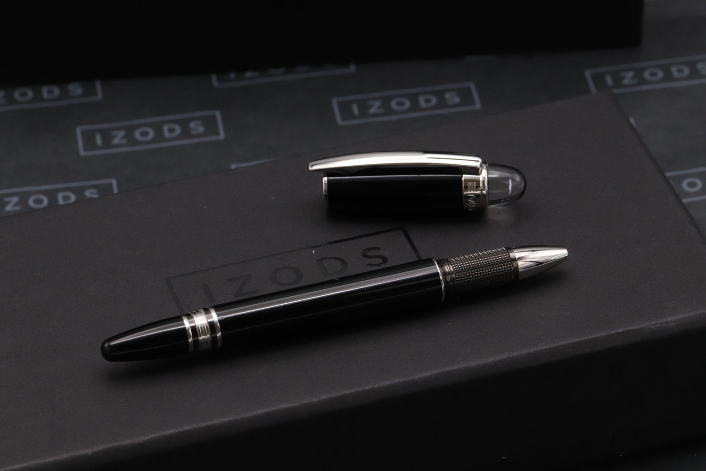 Montblanc Starwalker Platinum Resin Rollerball / Fineliner Pen