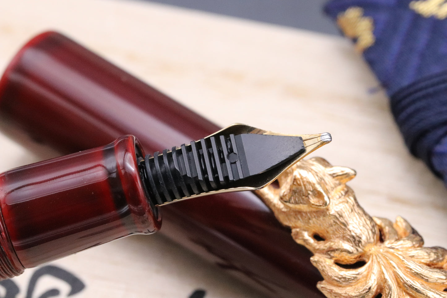 Nakaya Portable Cigar Aka-Tamenuri Fountain Pen with Fox Stopper - Music Nib