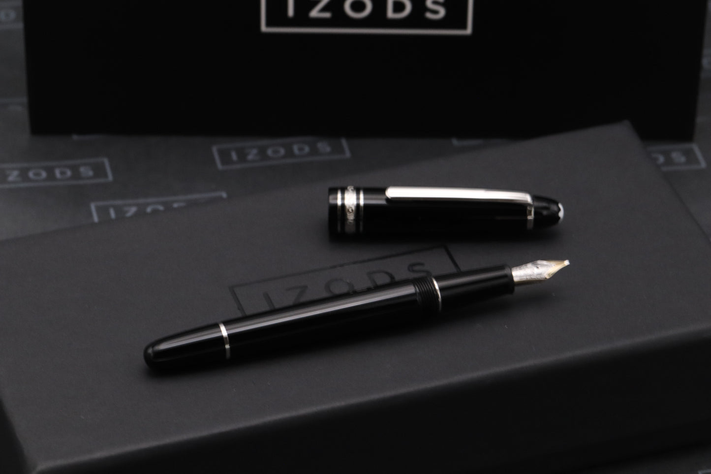 Montblanc Meisterstuck 145 Classique Platinum Coated Fountain Pen - UNUSED