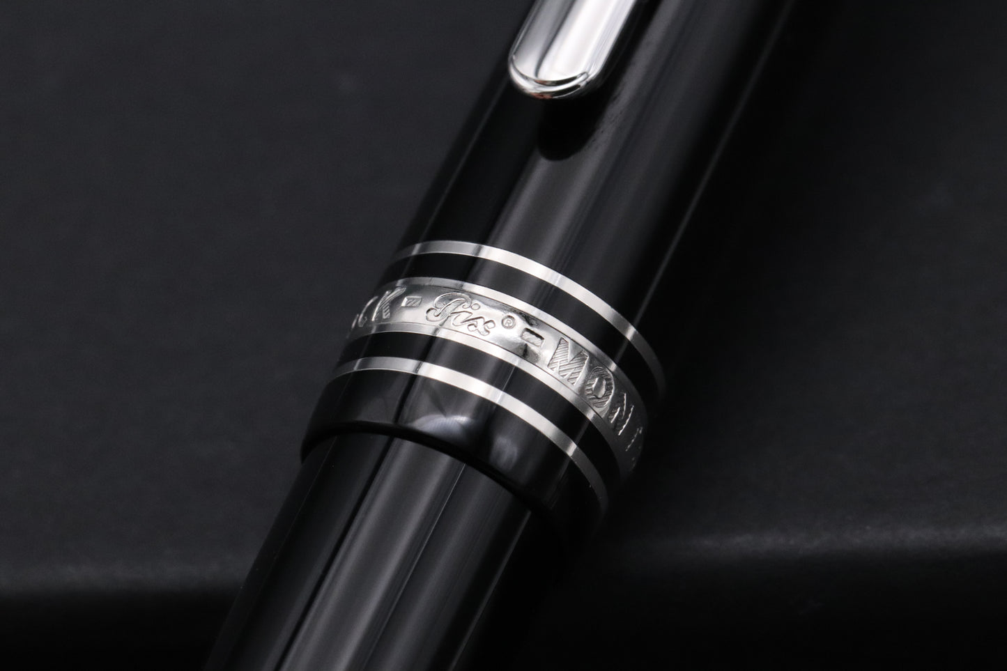 Montblanc Meisterstuck 145 Classique Platinum Coated Fountain Pen - UNUSED