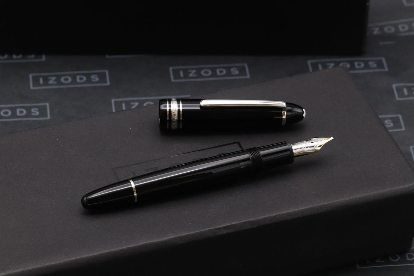 Montblanc Meisterstuck 146 LeGrand Platinum-Coated Fountain Pen - OB Nib