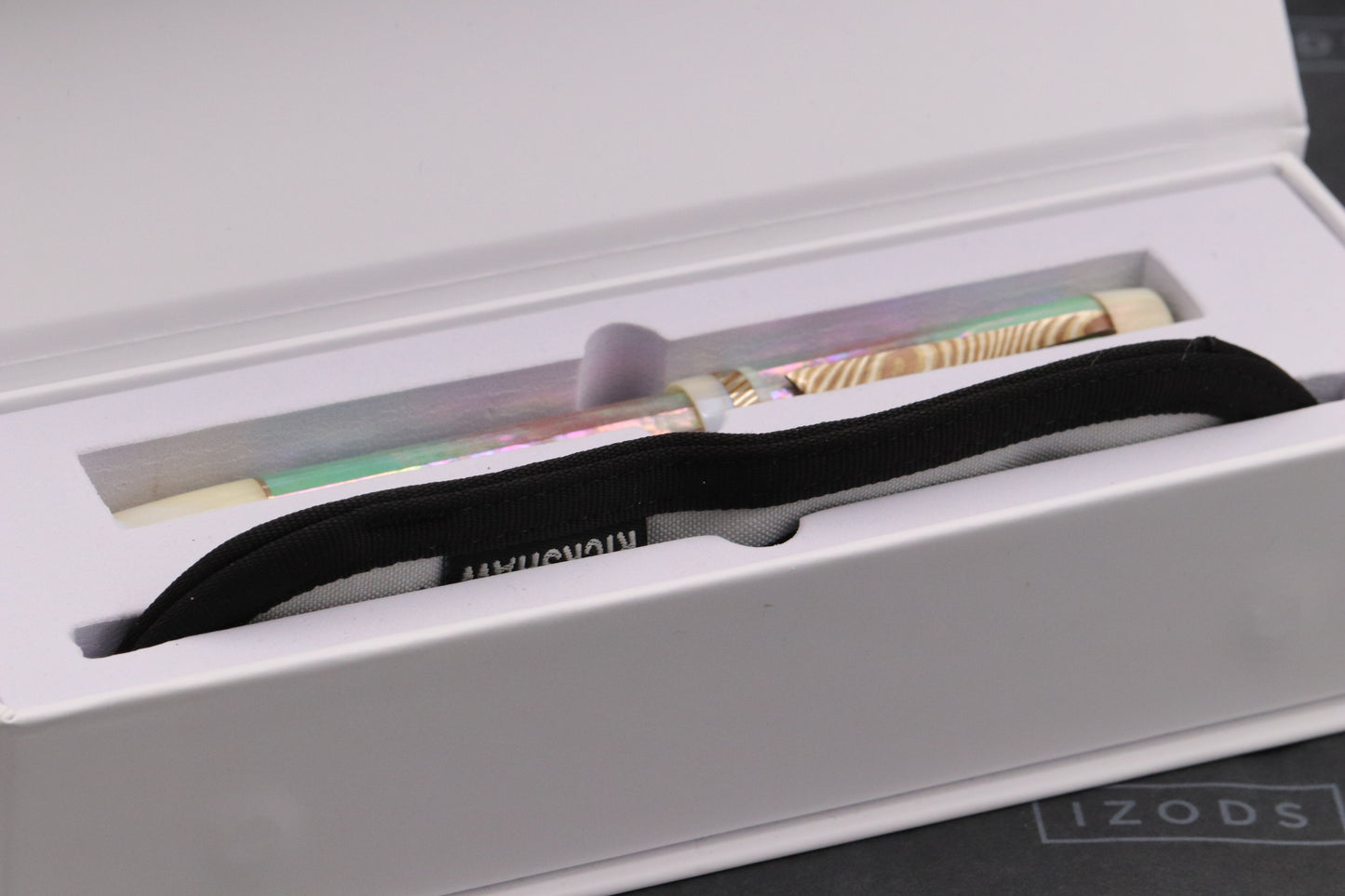 Atelier Lusso Carina Ragazzone Seafoam Pink Awabi MOP Resin Fountain Pen