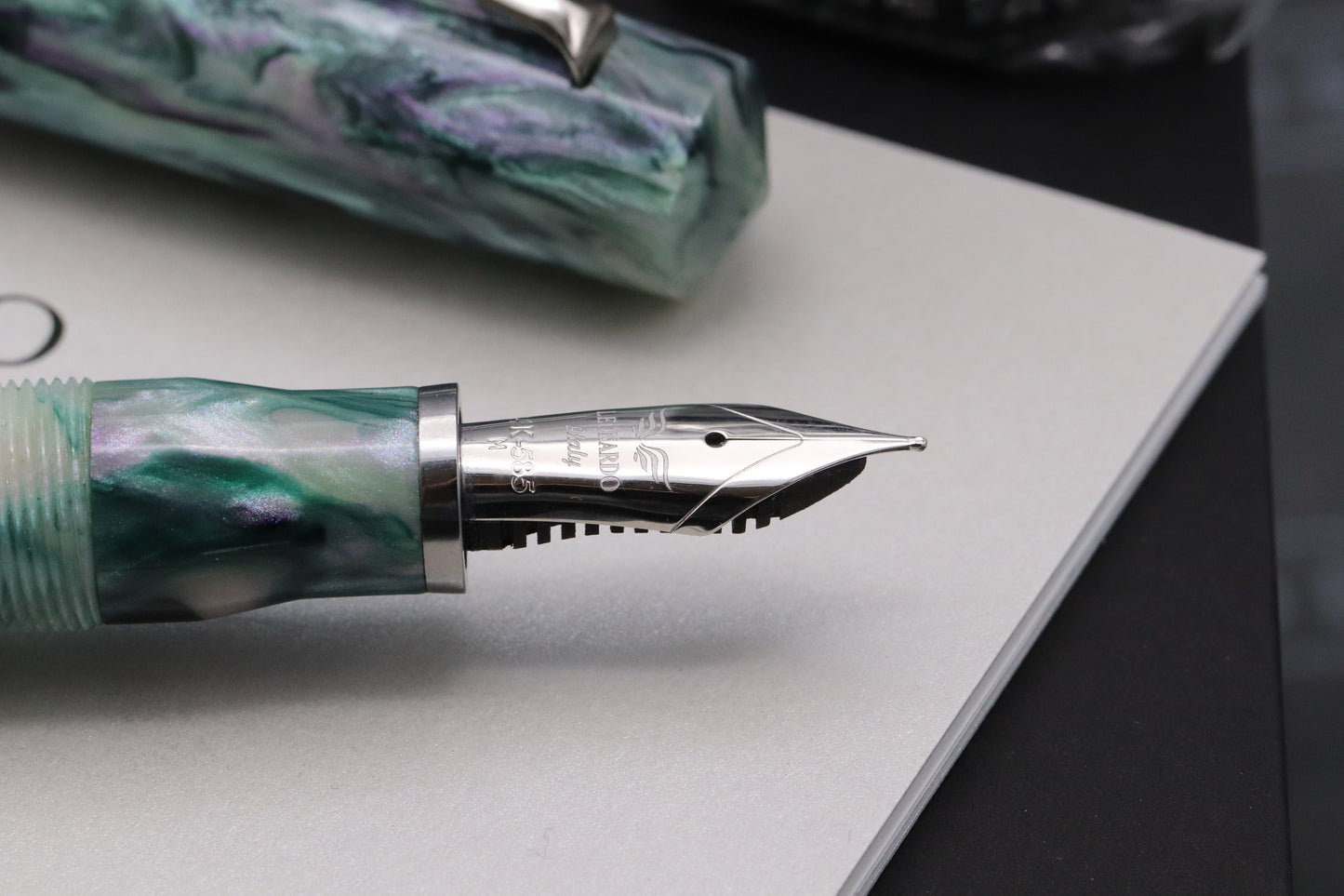 Leonardo MZG Mother of Pearl Resin Limited Edition Fountain Pen