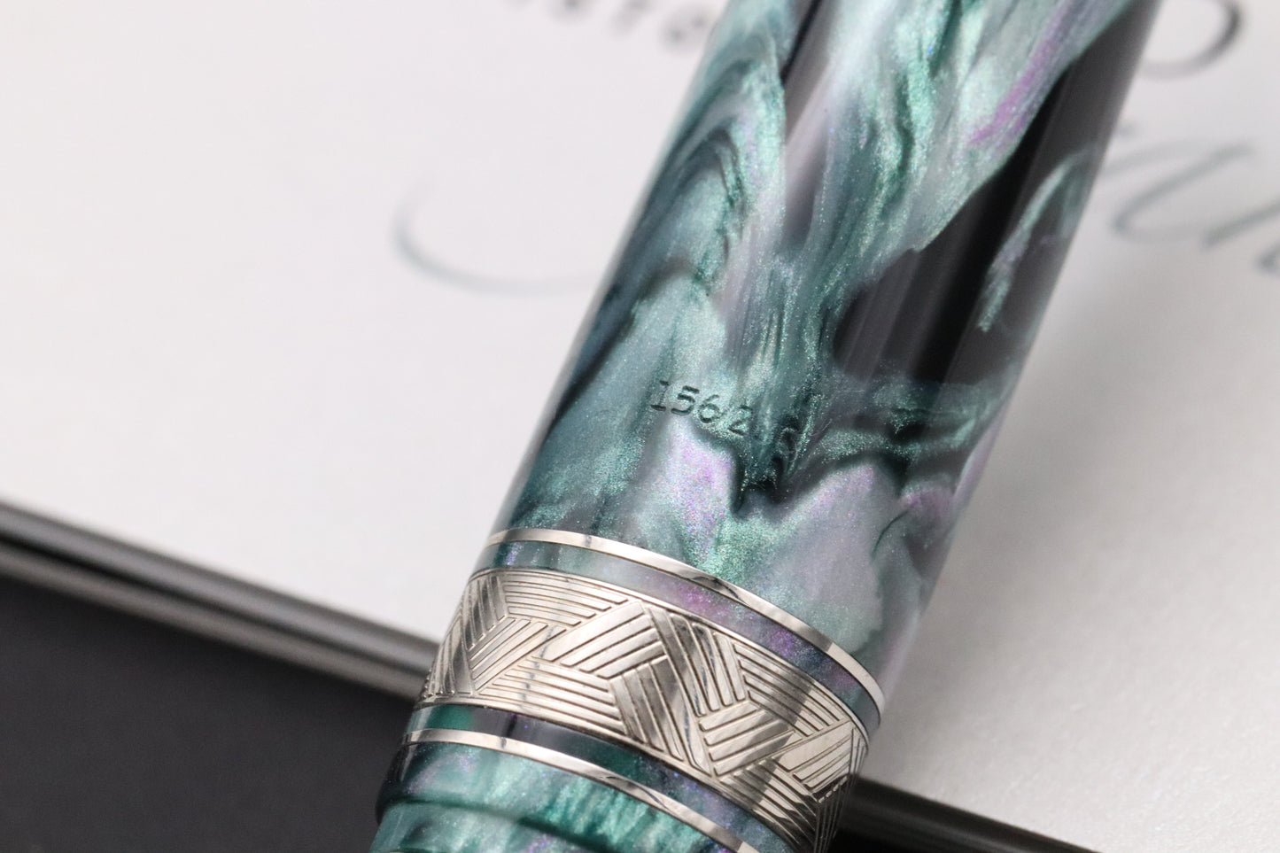 Leonardo MZG Mother of Pearl Resin Limited Edition Fountain Pen