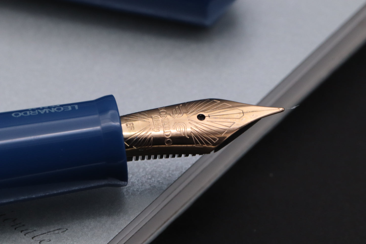 Leonardo MZG 2.0 Art of Guilloche Iris Fountain Pen - EF