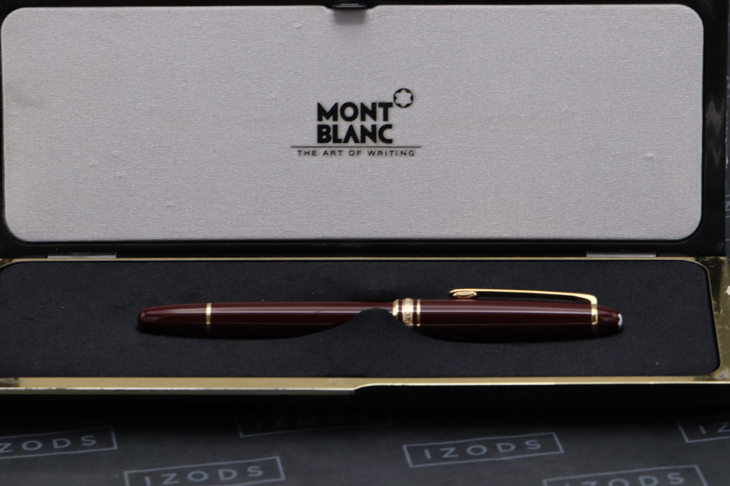 Montblanc Meisterstuck 144 Classique Bordeaux Fountain Pen - Broad Monotone Nib